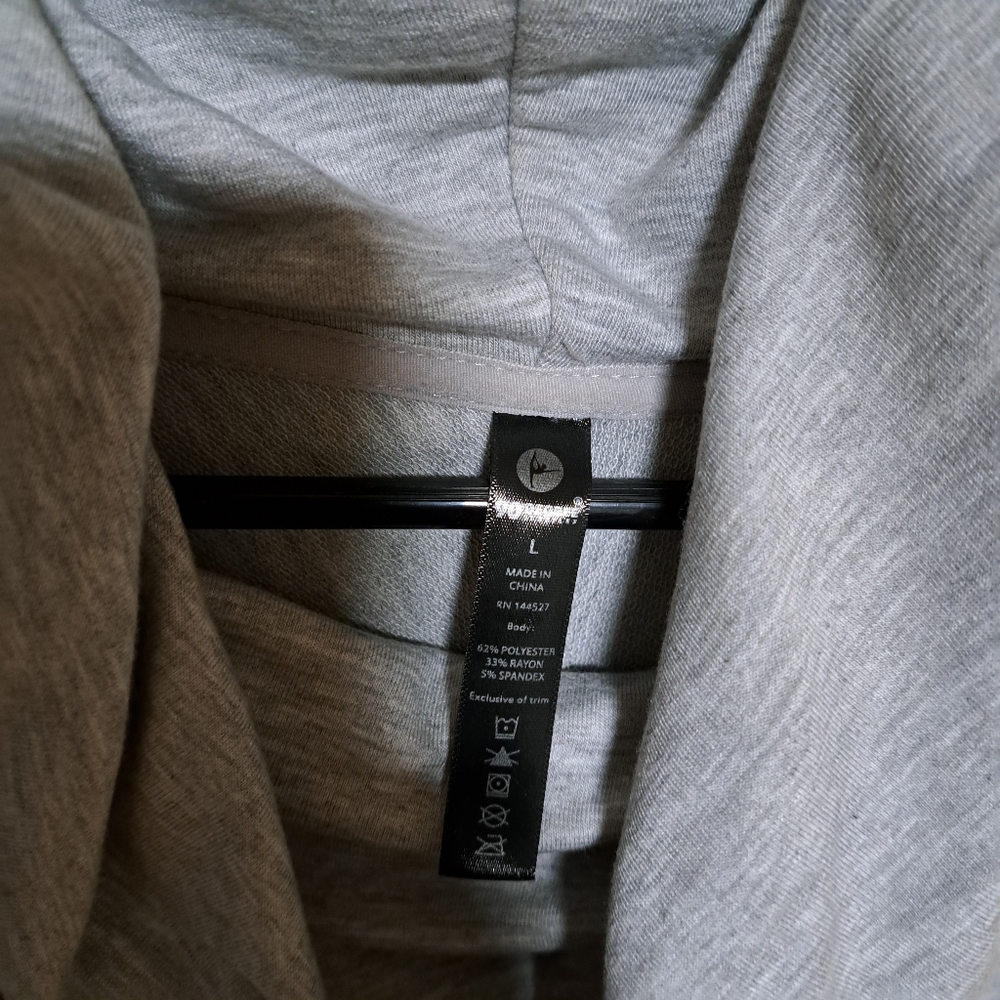 Gray Sweater L - Picture 4 of 4